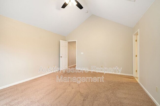 Building Photo - 1005 Canyon Edge Dr