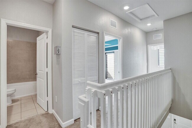 Building Photo - 389 NE 208th Terrace
