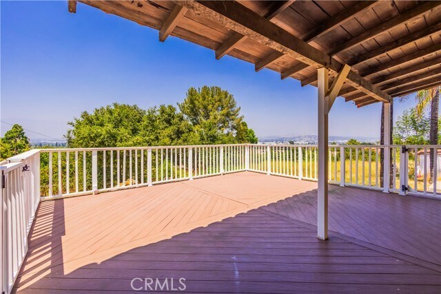 Building Photo - 14854 Las Tunas Dr