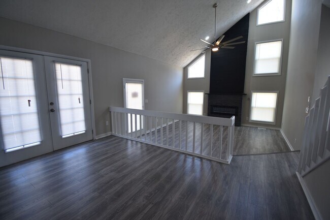 Building Photo - COMING SOON-3 BEDROOM 2 BATHROOM - NO PETS