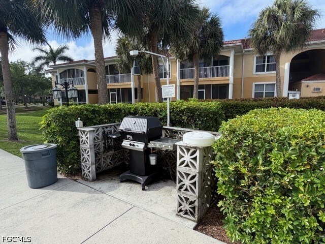 Building Photo - 12481 McGregor Blvd