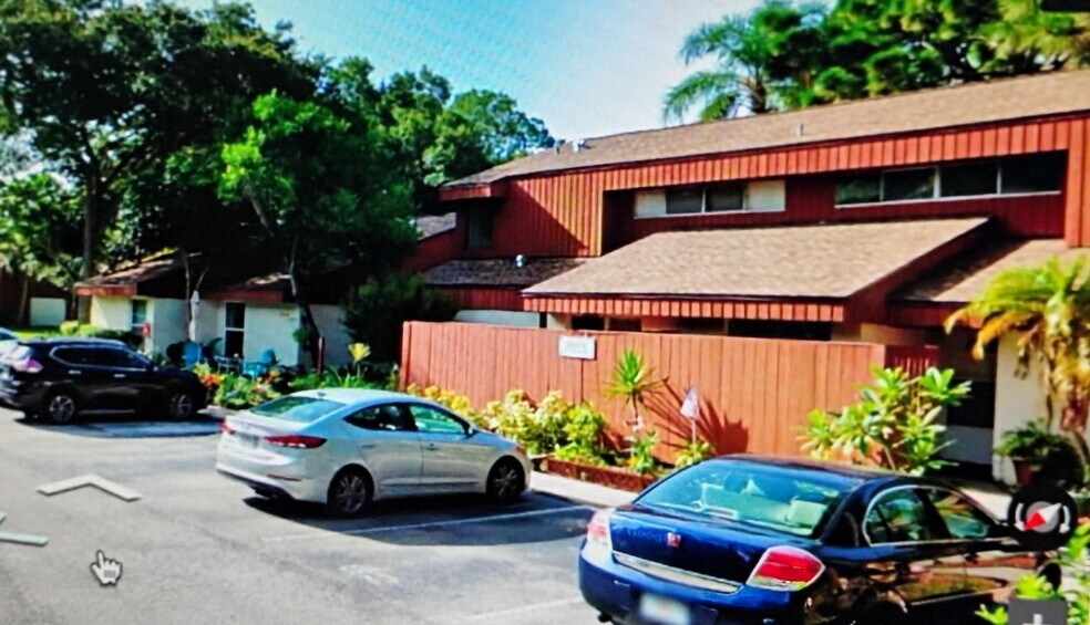 Building Photo - 2078 Sunset Point Rd