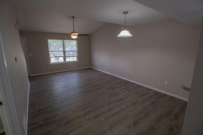 Building Photo - 1401 Bodie Dr