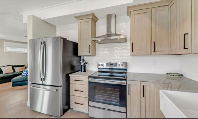 Building Photo - 2411 Avenue C