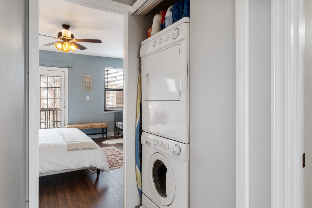 Washer/Dryer - 1703 S 11th St