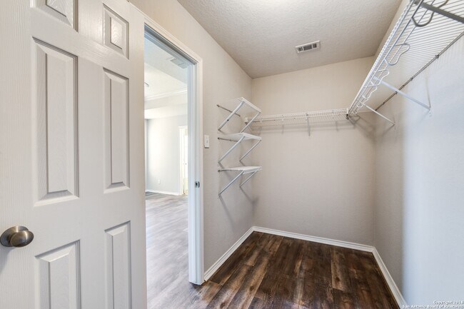 Building Photo - 308 Lonestar Gait