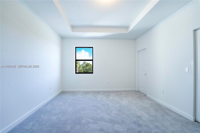 Building Photo - 4941 Peacock Wy