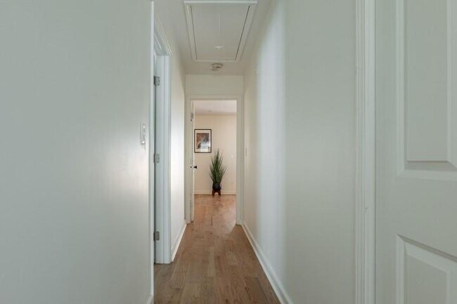 Building Photo - 3154 N Druid Hills Rd