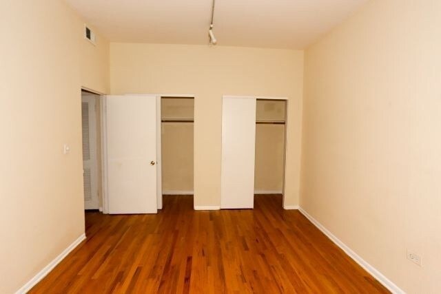 Building Photo - 1424 N Dearborn St