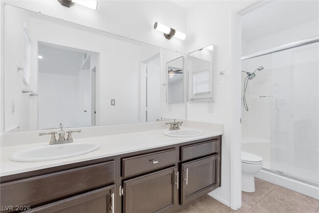 Building Photo - 7600 Beverly Hills Dr