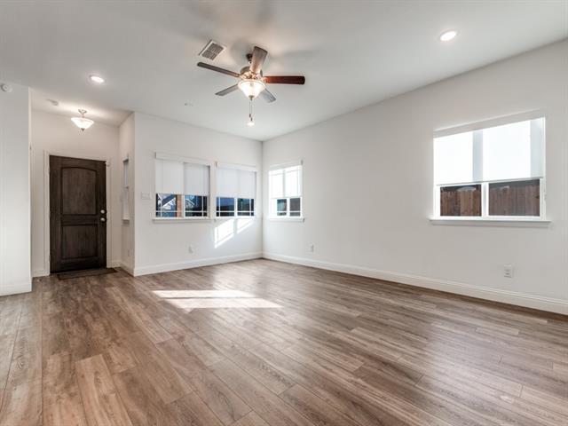 Building Photo - 532 Val Verde St