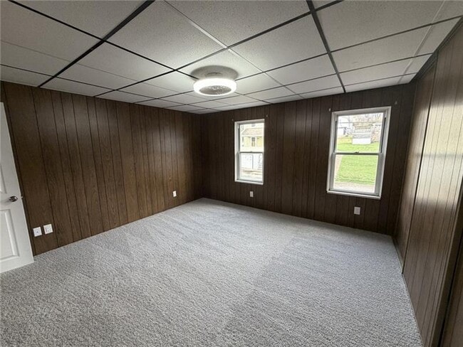 Building Photo - 1154 Eisenhower Dr