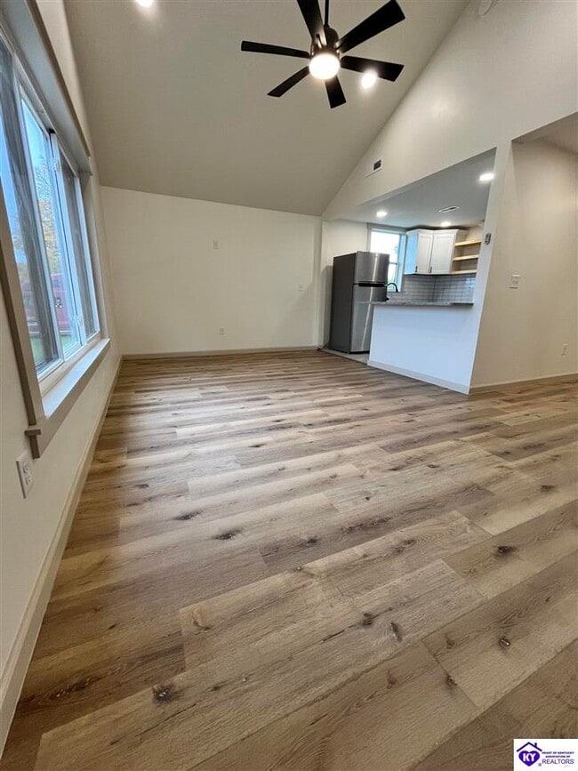 Building Photo - 1003 W Vine St