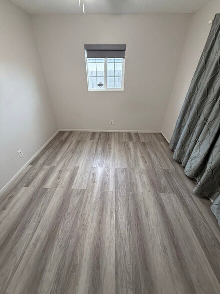 Building Photo - 5905 Fawn Ave