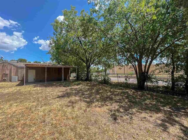 Building Photo - 3614 Garfield St