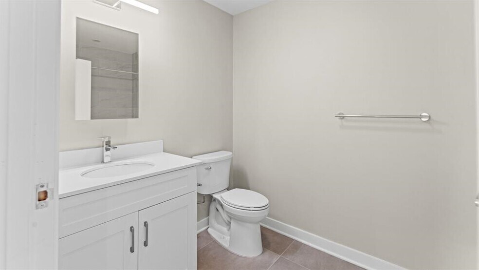 Building Photo - 475 Communipaw Ave