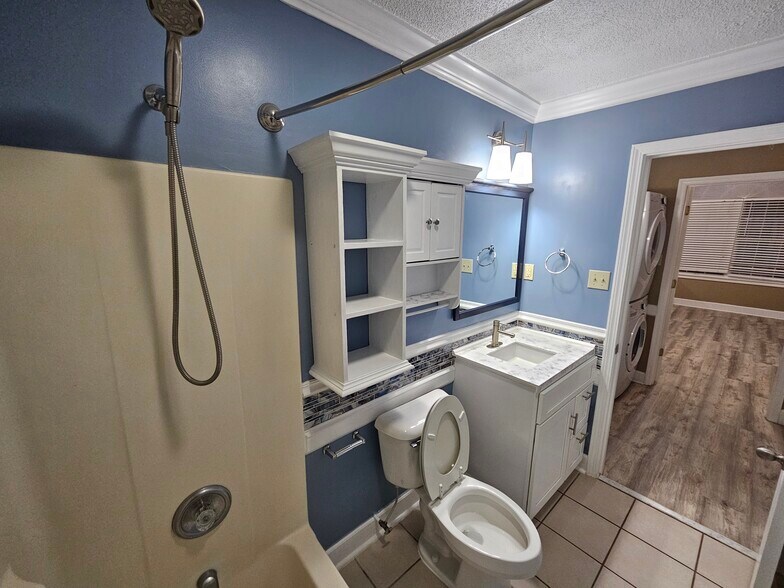 Building Photo - 204 Brandywine Rd