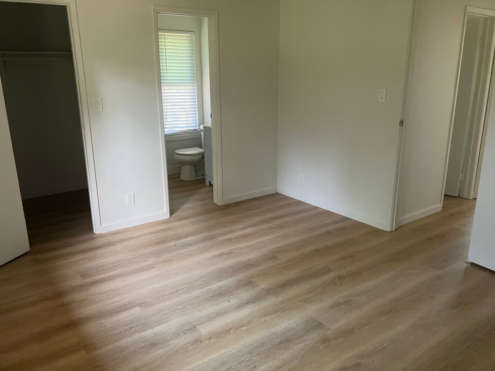 Building Photo - 2467 Colina Ct