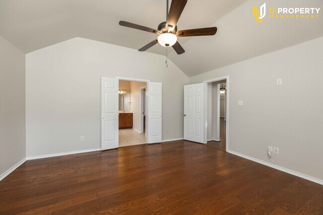 Building Photo - What's special