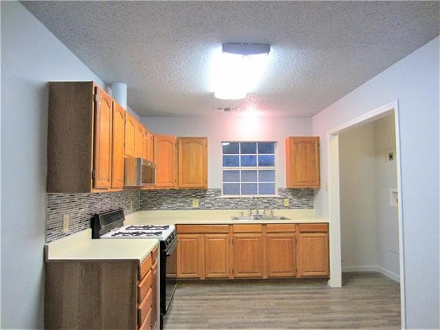 Building Photo - 501 Mounts Ave