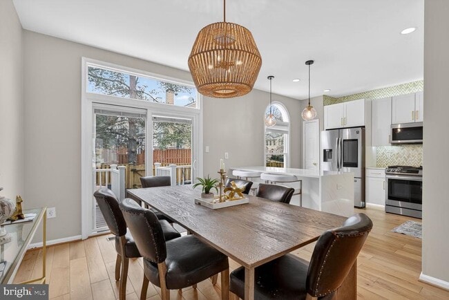 Building Photo - 8713 Wadebrook Terrace