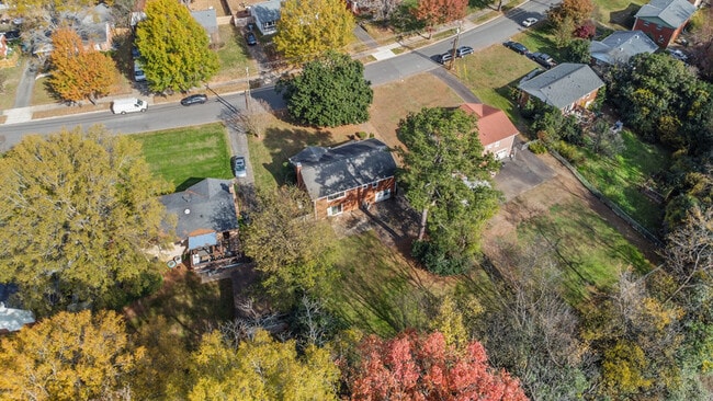 Building Photo - 1532 Starbrook Dr