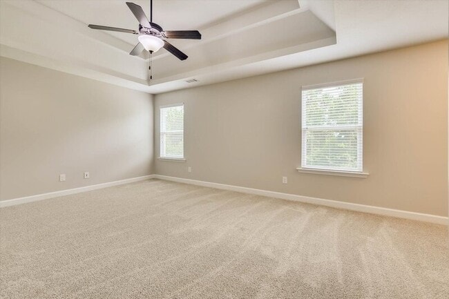 Building Photo - 127 Radcliff Dr