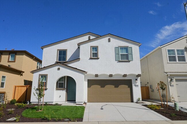 Primary Photo - Resident Benefit Package Property