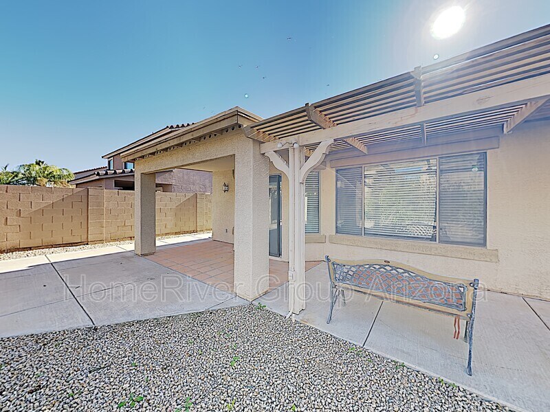 Building Photo - 17230 W Ashley Dr