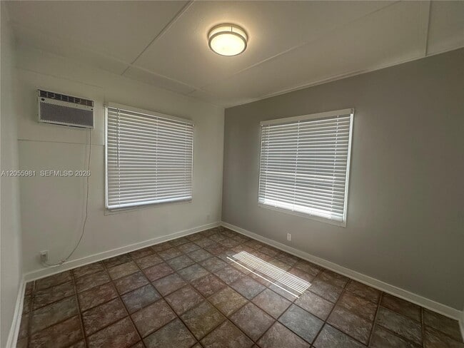 Building Photo - 4249 Bougainvilla Dr
