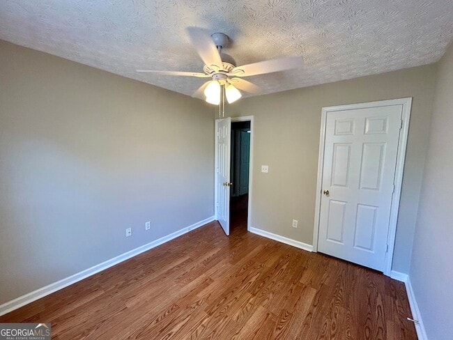 Building Photo - 1061 Athena Ct