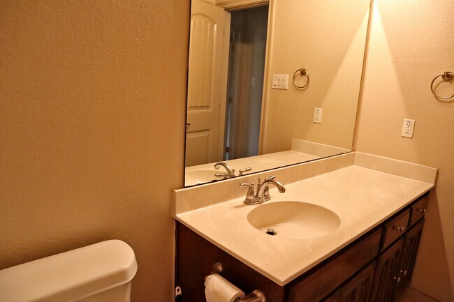 Building Photo - 2245 Laurel Forest Dr