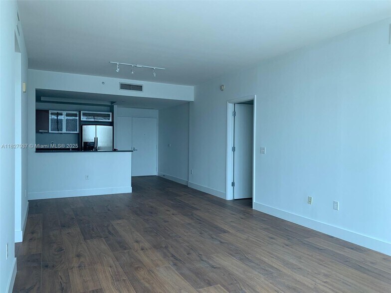 Building Photo - 3131 NE 188th St