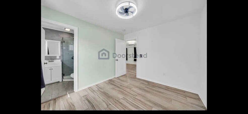 Building Photo - 3608 Pomona St