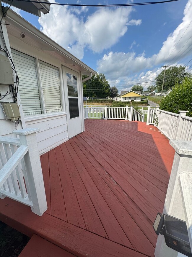 Building Photo - Charming home in the Heart of Bristol VA