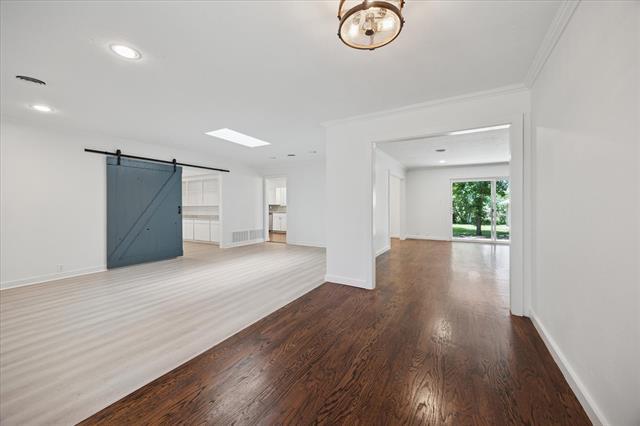 Building Photo - 3211 Darby Ln