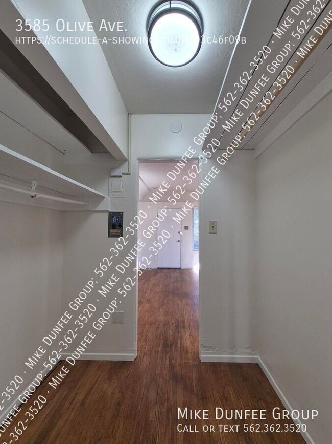 Building Photo - 3585 Olive Ave