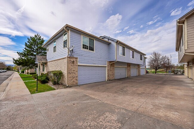 Building Photo - $2,670.95 - 2-bed. 2.5-bath Townhome in Westminster with In Unit Laundry!