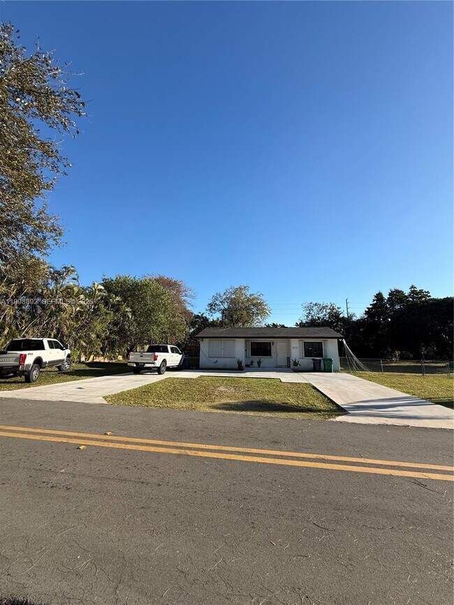 Building Photo - 8772 SW 143rd St