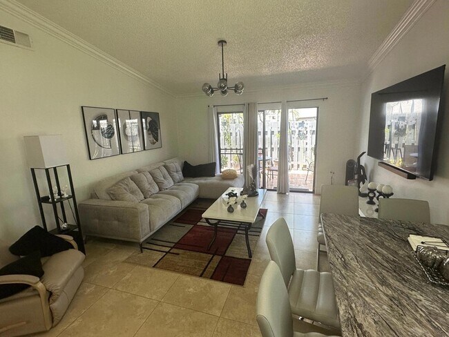 Building Photo - 3801 Inlet Cir