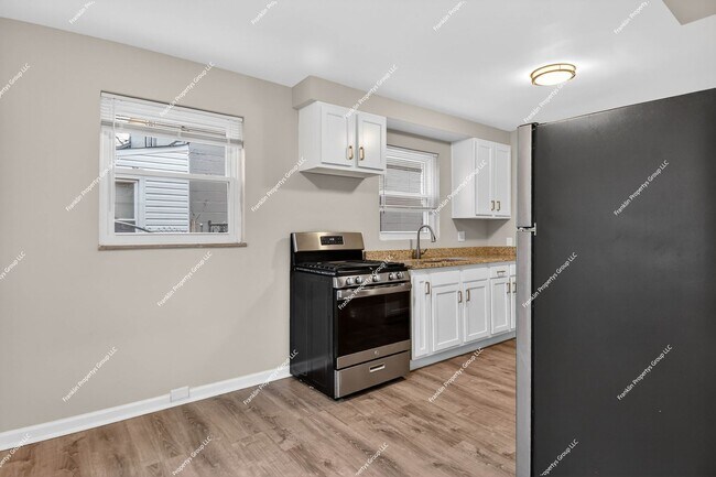 Building Photo - Fully Renovated 3-Bedroom Home in Northwest Detroit