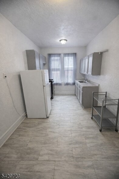 Building Photo - 112 Lincoln St