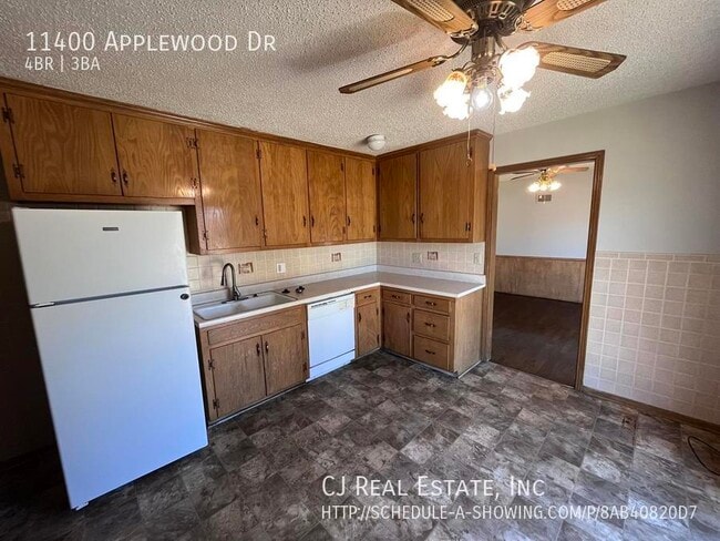 Building Photo - 11400 Applewood Dr