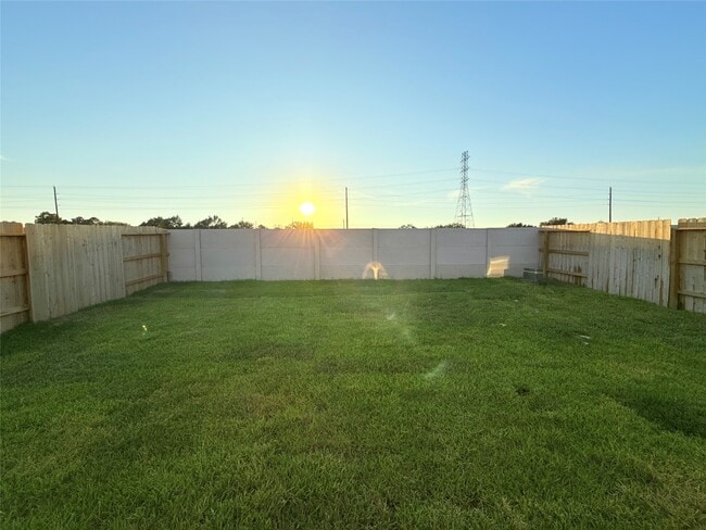 Building Photo - 6831 Flowering Ginger Ln