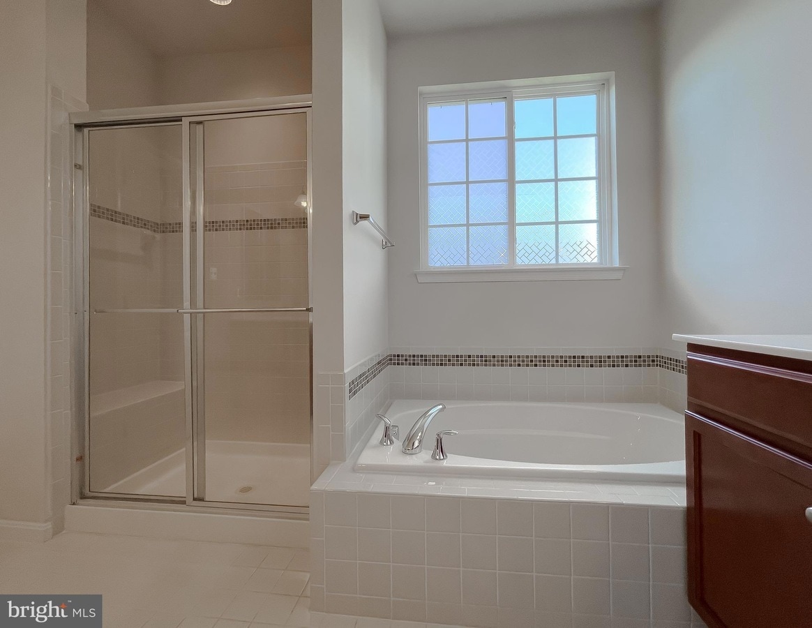 Building Photo - 44017 Swift Fox Dr