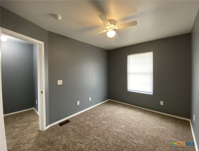 Building Photo - 4102 Nadine Dr