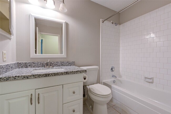 Building Photo - 3322 Larkwood Ln