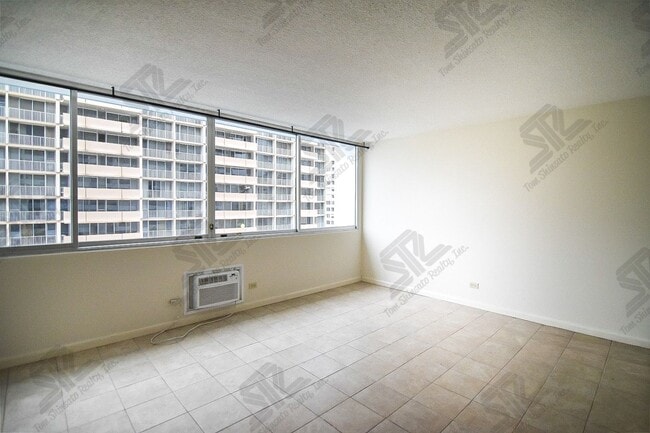 Building Photo - Updated Studio at Kapiolani Terrace