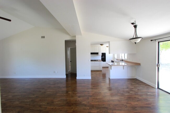 Building Photo - 24730 Cornstalk Rd