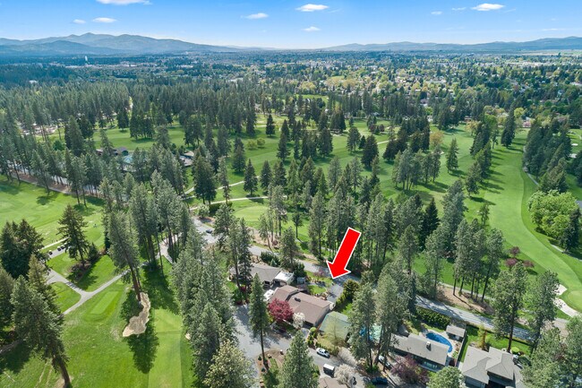Building Photo - 10101 N Pines Rd